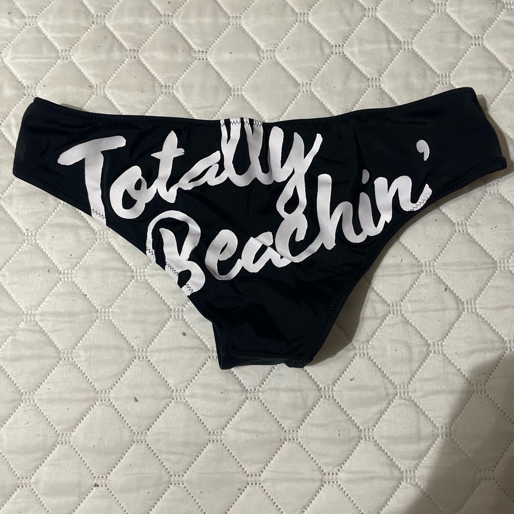 VS swim bottoms. New without tags.